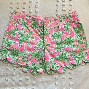 EUC Lilly Pulitzer Buttercup shorts in NIBBLES, sz 0